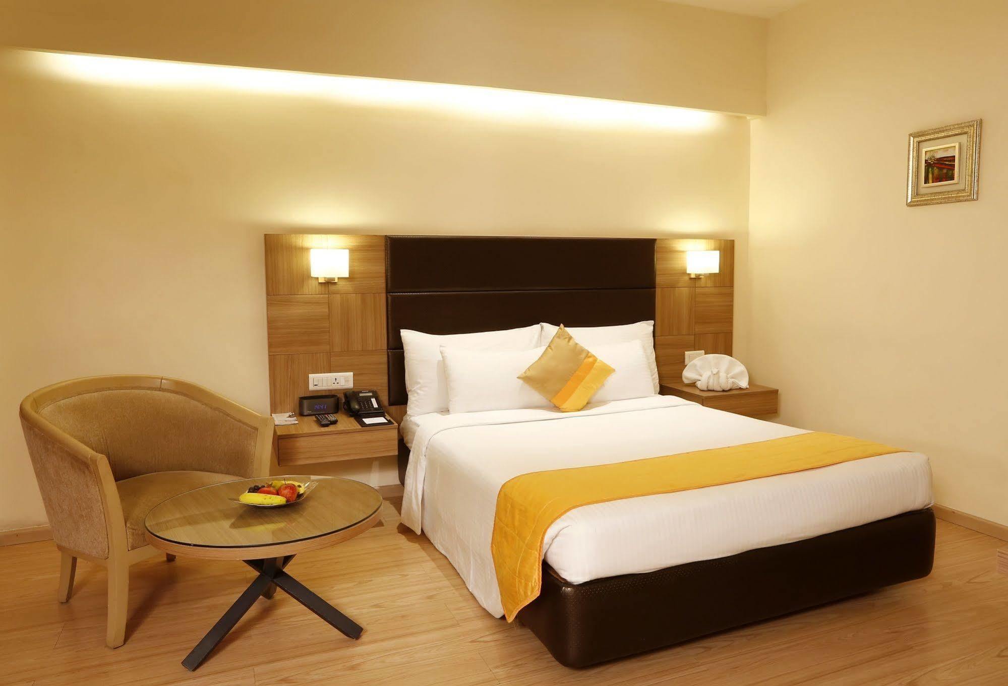 Greenpark Chennai Exterior foto A room at the hotel
